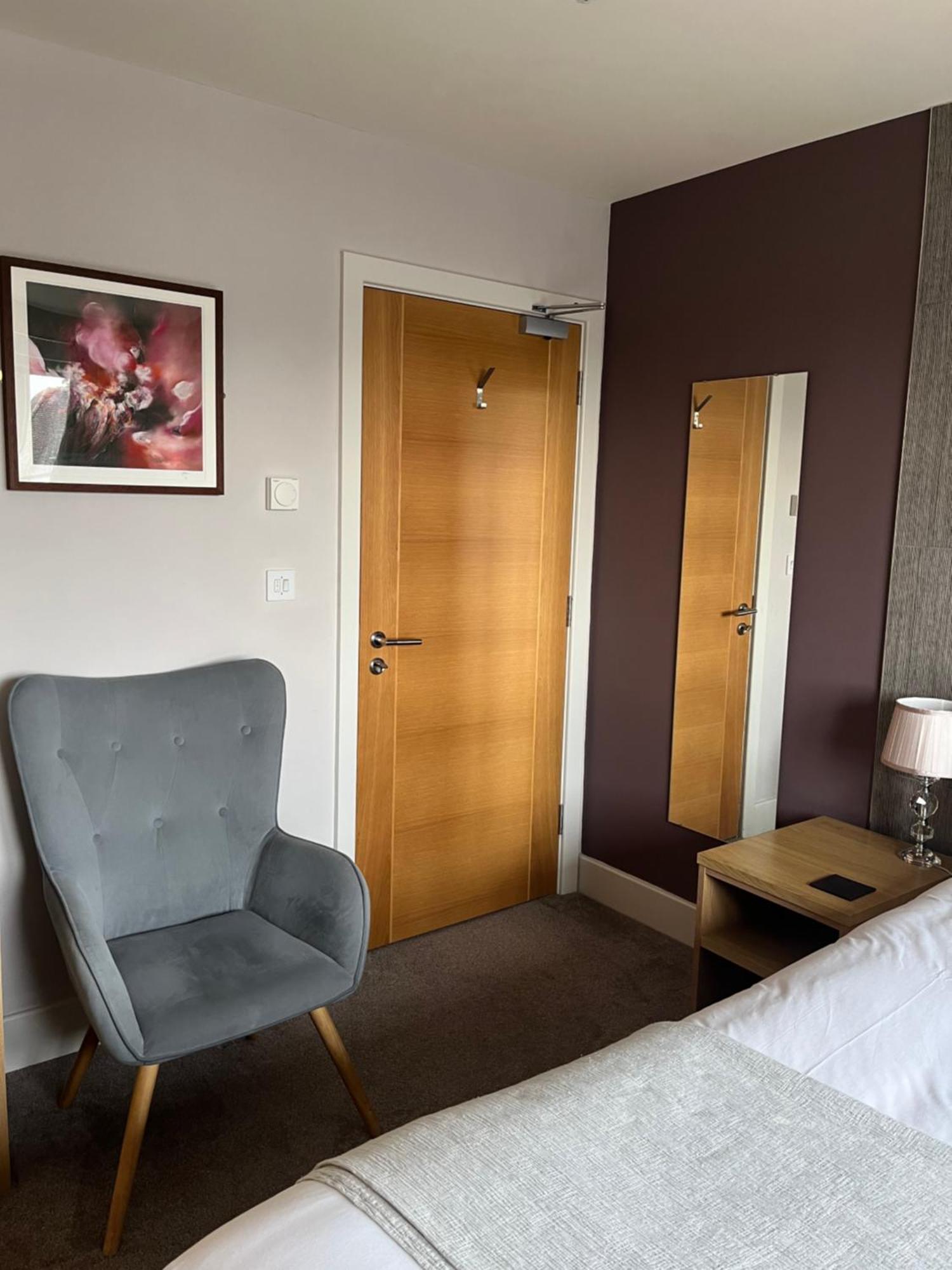 Hotel Rose And Crown Lytchett Matravers Exteriér fotografie