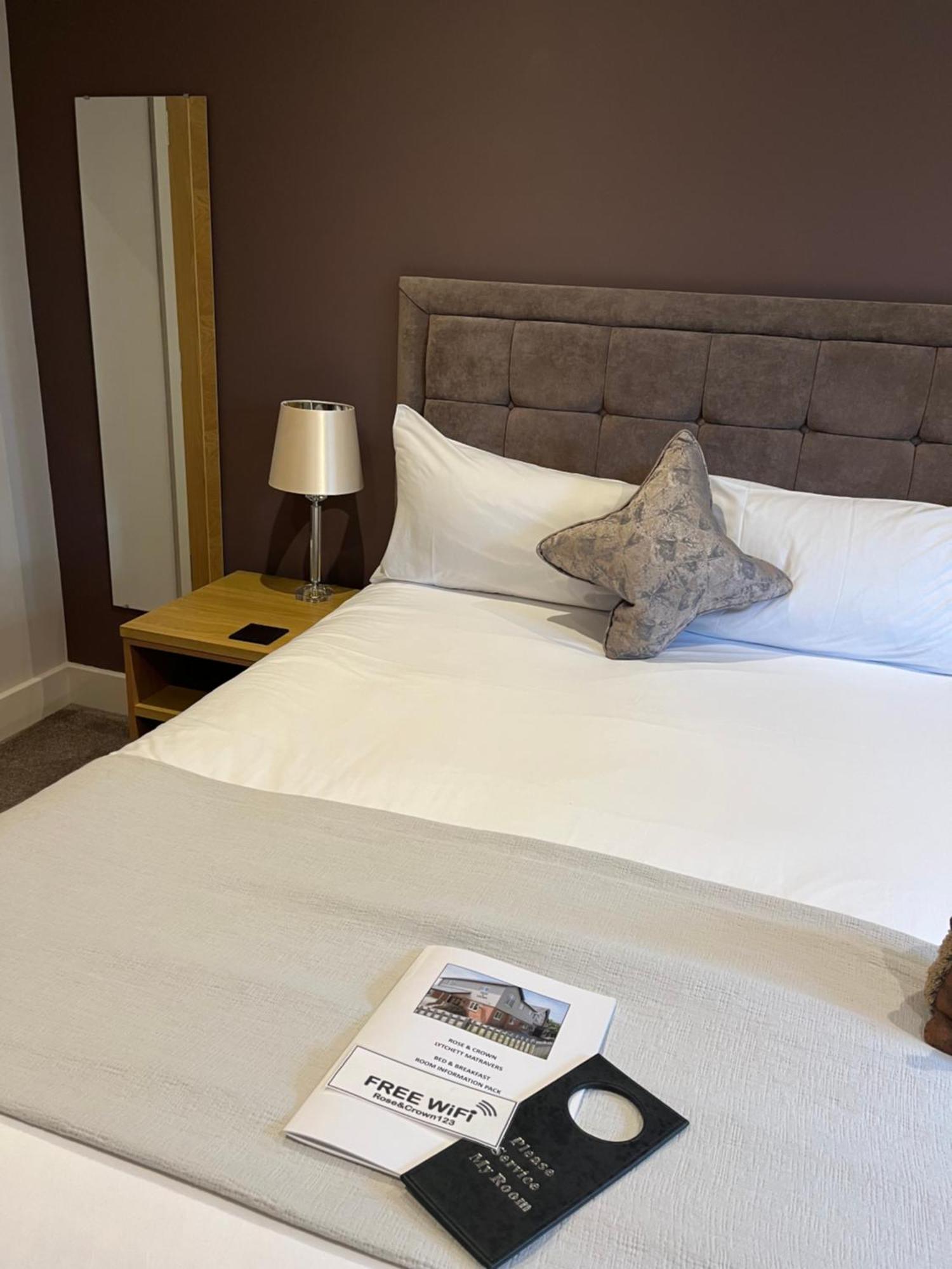 Hotel Rose And Crown Lytchett Matravers Exteriér fotografie